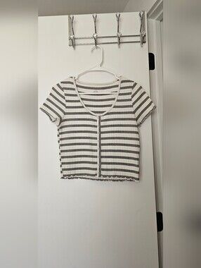Striped Rib-Knit Button Front Tee - White/Black